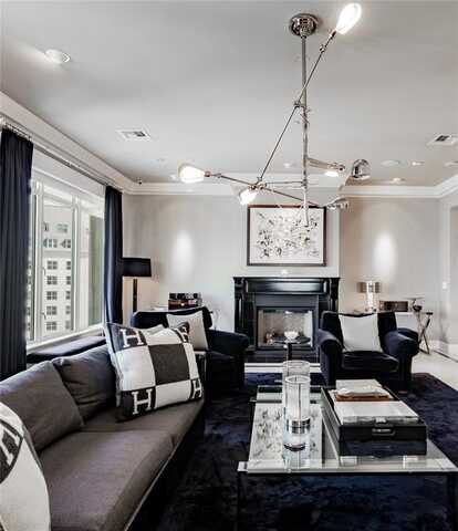 2525 N Pearl Street, Dallas, TX 75201