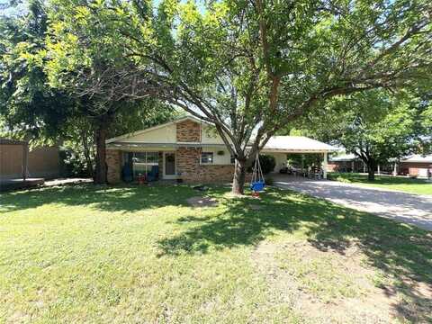 725 E 6th Street, Baird, TX 79504