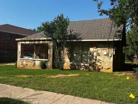 544 N Clinton Street, Stephenville, TX 76401