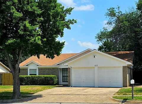 613 Park Center Boulevard, Saginaw, TX 76179