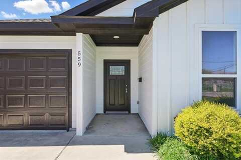 559 Elkhart Avenue, Dallas, TX 75217