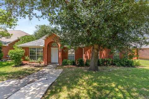 935 Royal Oaks Drive, Lewisville, TX 75067
