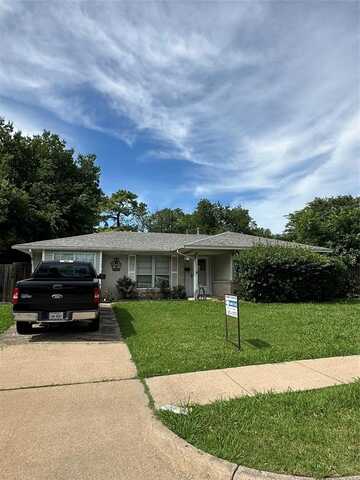 129 Sunflower Drive, Garland, TX 75041