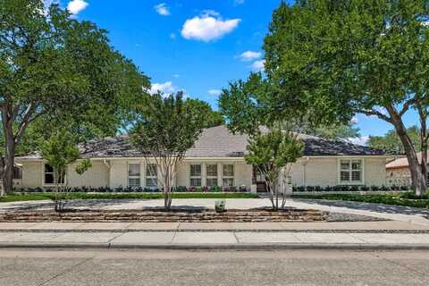 4315 Laren Lane, Dallas, TX 75244