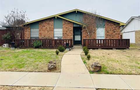 5112 Shannon Drive, The Colony, TX 75056