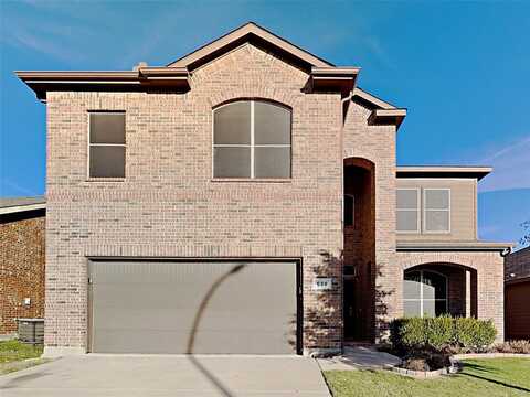 620 Rio Bravo Drive, Fort Worth, TX 76052