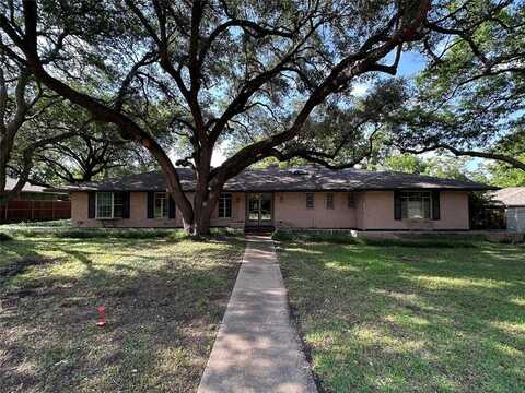 7139 Baxtershire Drive, Dallas, TX 75230