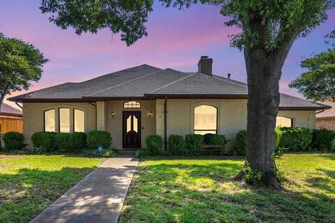 225 Wildwood Drive, DeSoto, TX 75115
