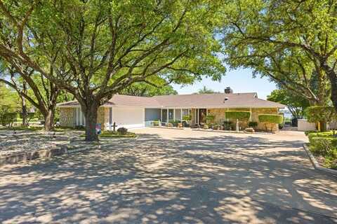 3803 Fairway Drive, Granbury, TX 76049