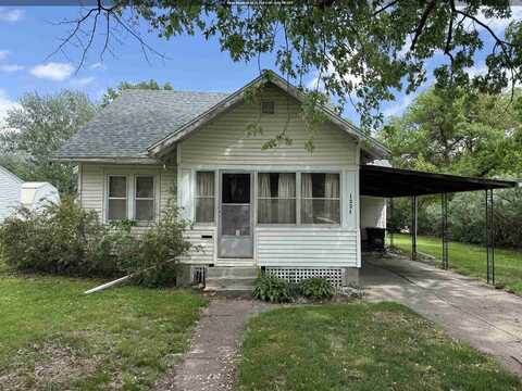 1221 12th Street, Onawa, IA 51040