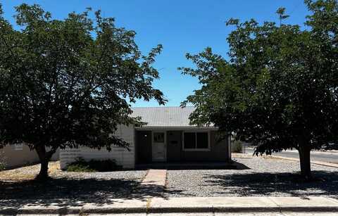 1423 Alaska AVE, Alamogordo, NM 88310