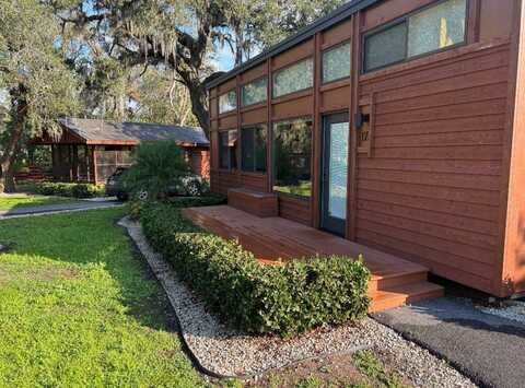 11014 N US HWY 301, Thonotosassa, FL 33592