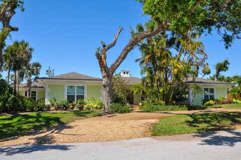 611 Date Palm Road, Vero Beach, FL 32963