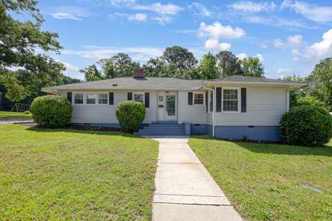 19 Ware St, Ware Shoals, SC 29692