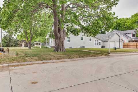 711 E. Ash St., Oberlin, KS 67749
