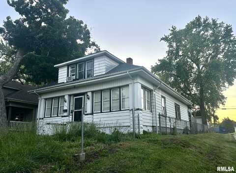1324 N 6TH Street, Quincy, IL 62301