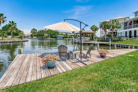 1050 Edgewater Ln, Gulf Breeze, FL 32563