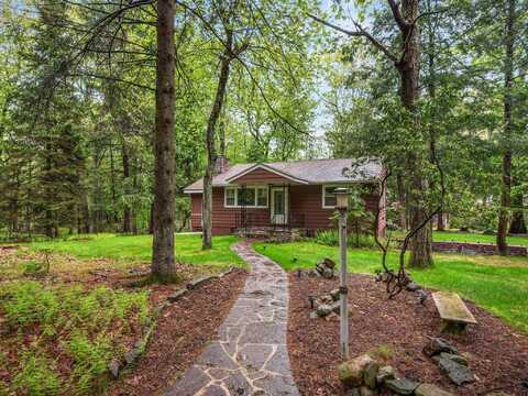 505 Moseywood Road, Lake Harmony, PA 18624