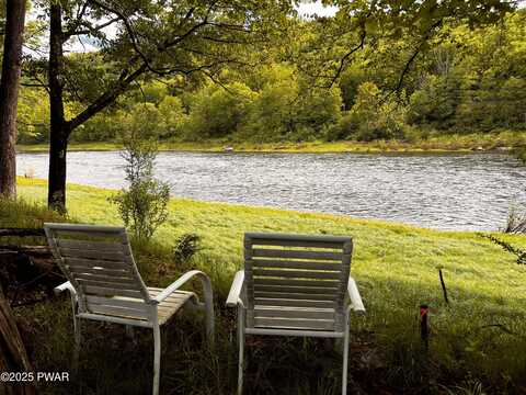 288 River Road, Beach Lake, PA 18405