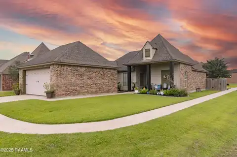 100 Mirada Lane, Lafayette, LA 70508