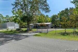 4459 S Slash Pine Avenue, Homosassa, FL 34446