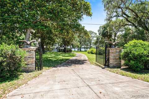 11350 SE 203rd Place, Inglis, FL 34449