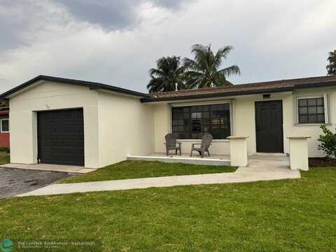8301 NW 17th Ct, Pembroke Pines, FL 33024