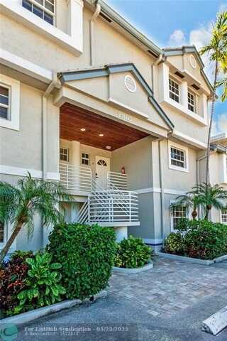 2810 NE 30th St, Fort Lauderdale, FL 33306
