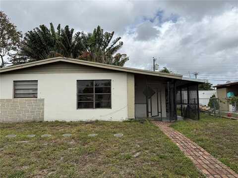 5611 SW 37th St, Davie, FL 33314