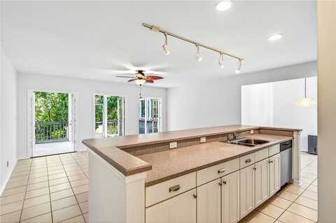 1275 Winding Oaks Circle E unit: 702, Vero Beach, FL 32963