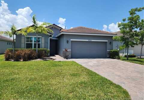 4554 NW King Court, Jensen Beach, FL 34957