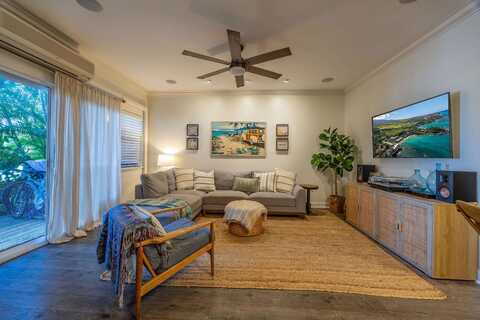 8 Polohina Ln, Lahaina, HI 96761