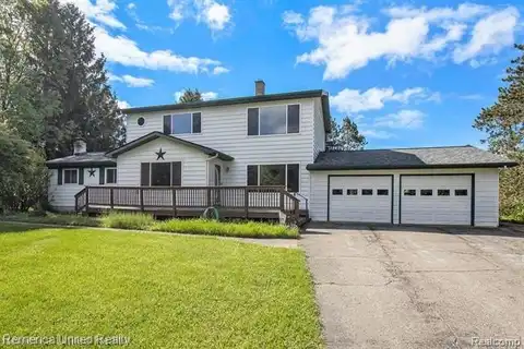400 E SCHAFER Road, Pinckney, MI 48169