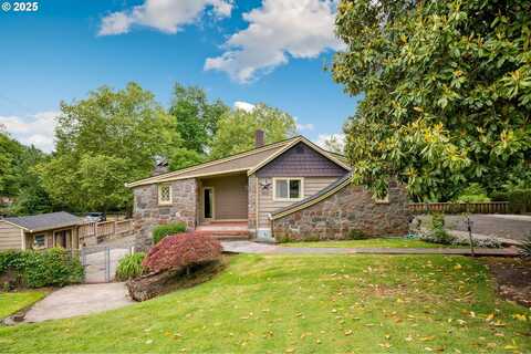 201 SE ROBERTS AVE, Gresham, OR 97080