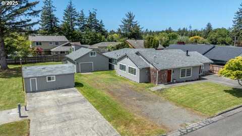 3060 PINE ST, North Bend, OR 97459