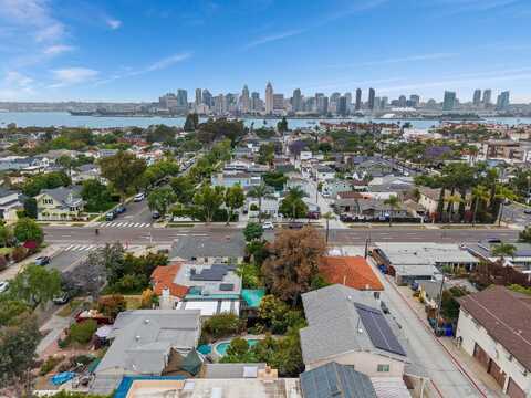 309-11 E, Coronado, CA 92118