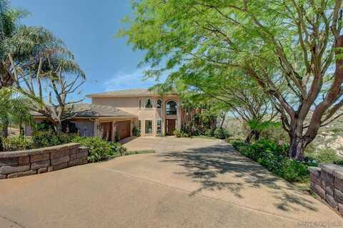 16677 Falcon Heights Rd, Ramona, CA 92065