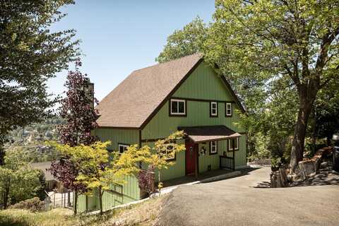 1141 Grass Valley Road, Lake Arrowhead, CA 92352