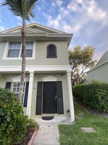932 Kokomo Key Lane, Delray Beach, FL 33483
