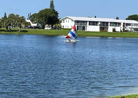 42 Coventry B, West Palm Beach, FL 33417