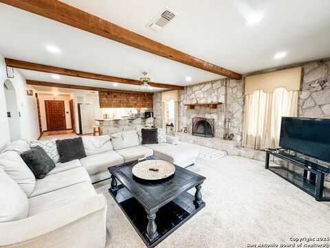 316 E FOURTH STREET, Brackettville, TX 78832