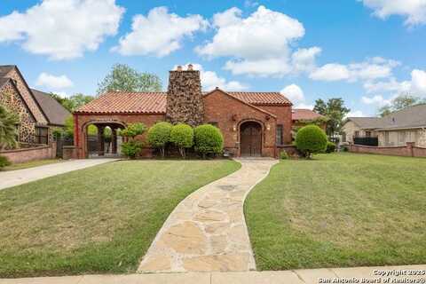 2150 W Summit Avenue, San Antonio, TX 78201