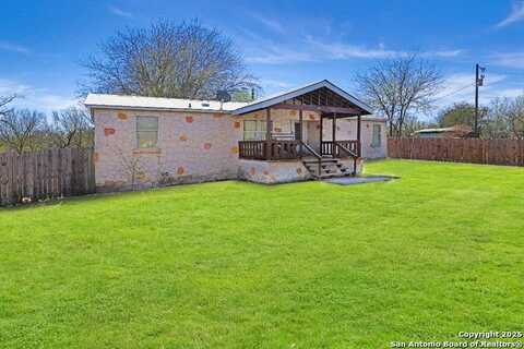 193 County Road 5633, Castroville, TX 78009
