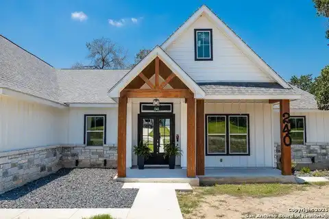 240 Eaglerock, Poteet, TX 78065