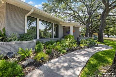 323 Lakeridge, San Antonio, TX 78229