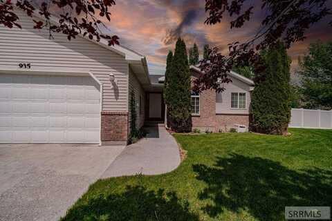 935 S Clara Court, Ammon, ID 83406