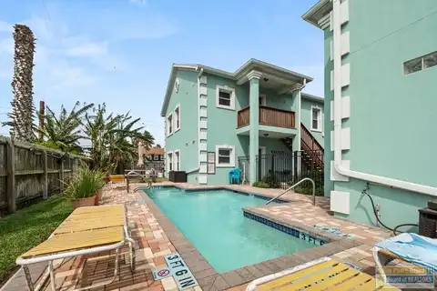 107 Bahama St., South Padre Island, TX 78597