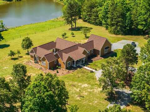 1116 Runaway Road, Nathalie, VA 24577