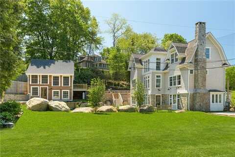 17 East Hills Road, Westerly, RI 02891