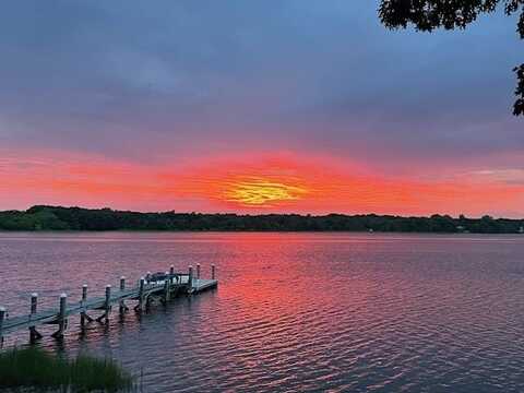 15 Candleberry Road, Barrington, RI 02806